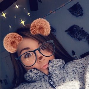 Meet your Posher, Hannah